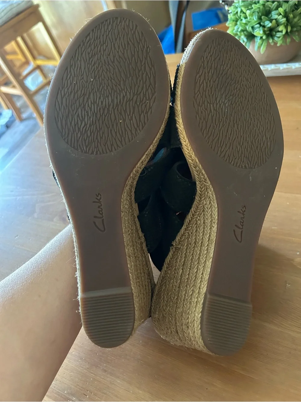 NEW Clarks Lafley Krissy Black Leather Criss-Cross Espadrille Wedge 10
